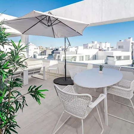 Apartment Vg12- Modern Family In Vanian Gardens